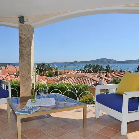 Vacanze La Conia Tatil Evi Cannigione