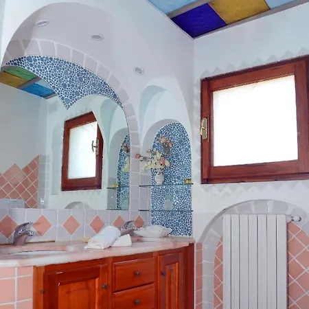 Vacanze La Conia بيت للعطل كانّيجوني